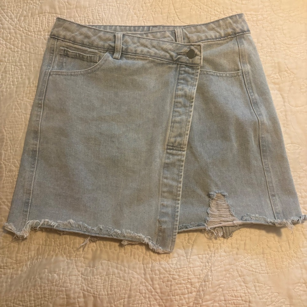 Le Lis Collection Light Wash Asymmetrical Wrap Denim Mini Skirt Size M Y2K Boho